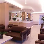 Otel Alexandra Bb & Brunch - Front - Healthy Xxl Breakfast & Brunch Until 12 30 Misano Adriatico
