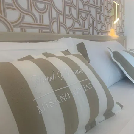 Alexandra - Front - Healthy Xxl Breakfast & Brunch Until 12 30 - Parking Included فندق 3*