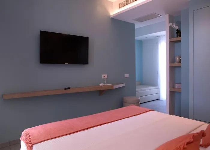 Alexandra Bb & Brunch - Front - Healthy Xxl Breakfast & Brunch Until 12 30 - Parking Included