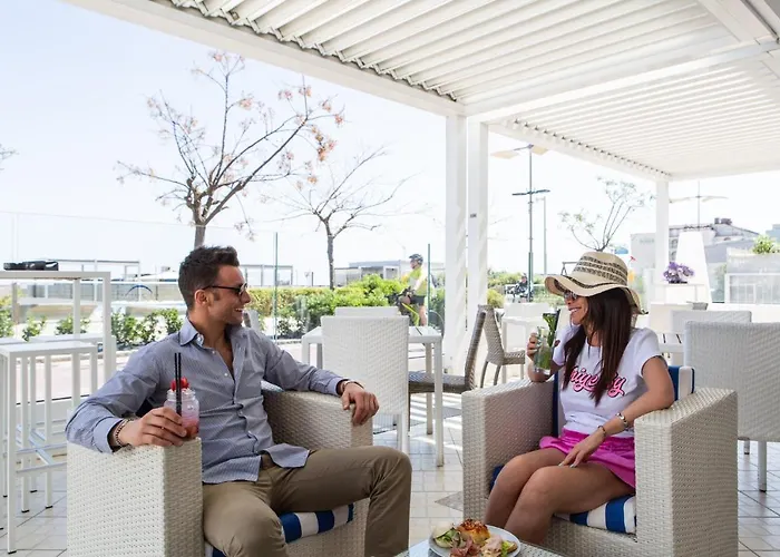 Alexandra Bb & Brunch - Front - Healthy Xxl Breakfast & Brunch Until 12 30 - Parking Included