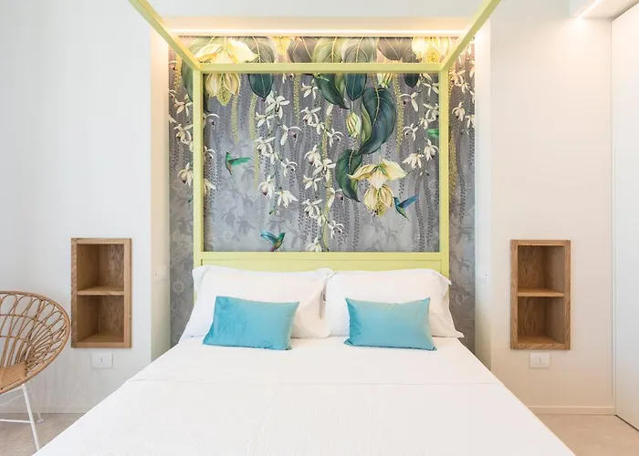 Alexandra Bb & Brunch - Front - Healthy Xxl Breakfast & Brunch Until 12 30 Hotel 3*