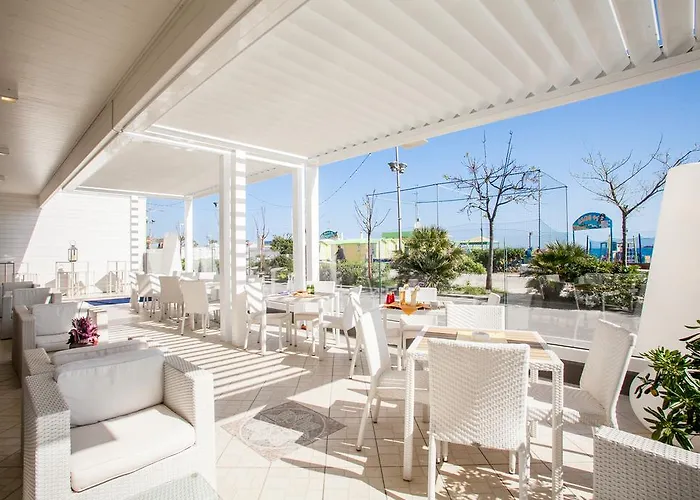 Alexandra Bb & Brunch - Front - Healthy Xxl Breakfast & Brunch Until 12 30 3* Misano Adriatico