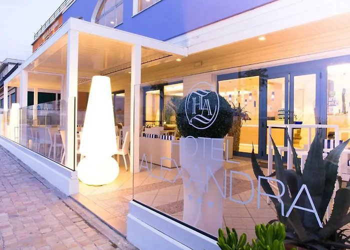 Alexandra Bb & Brunch - Front - Healthy Xxl Breakfast & Brunch Until 12 30 3*