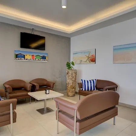 Alexandra - Front - Healthy Xxl Breakfast & Brunch Until 12 30 - Parking Included Misano Adriatico