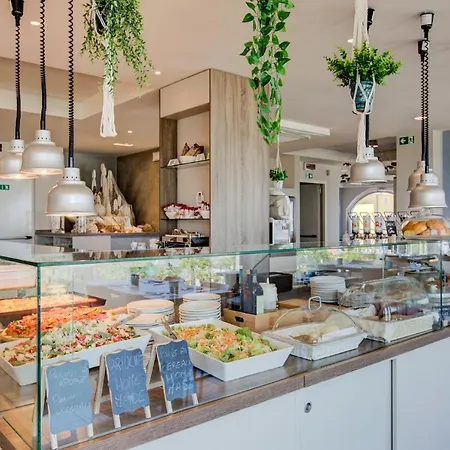 Alexandra - Front - Healthy Xxl Breakfast & Brunch Until 12 30 - Parking Included 3* Misano Adriatico