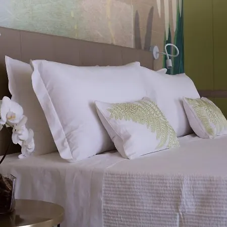 Alexandra B&B & Brunch -Beach Front Parking Included מיסאנו אדריאטיקו