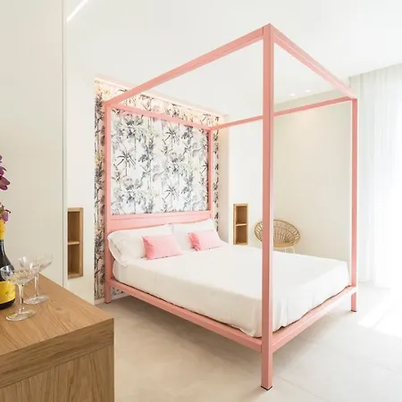 Alexandra B&B & Brunch -Beach Front Parking Included מיסאנו אדריאטיקו