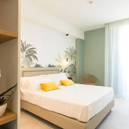 Hotel Alexandra - Front - Healthy Xxl Breakfast & Brunch Until 12 30 - Parking Included