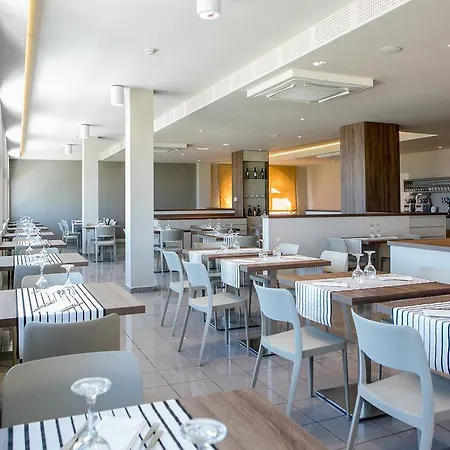 Alexandra B&B & Brunch -Beach Front Parking Included מיסאנו אדריאטיקו