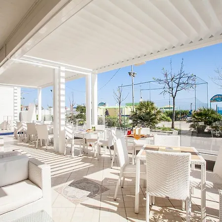 Alexandra B&B & Brunch -Beach Front Parking Included 3* מיסאנו אדריאטיקו