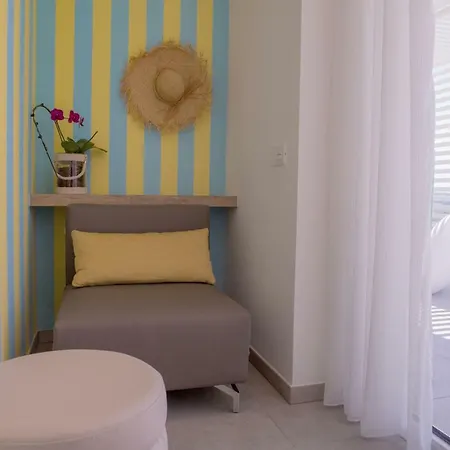 Alexandra B&B & Brunch -Beach Front Parking Included מיסאנו אדריאטיקו
