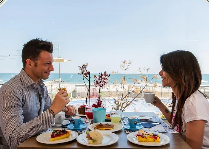 Alexandra Bb & Brunch - Front - Healthy Xxl Breakfast & Brunch Until 12 30 فندق 3*