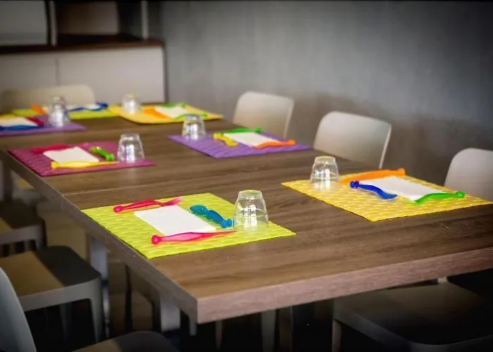 Alexandra Bb & Brunch - Front - Healthy Xxl Breakfast & Brunch Until 12 30 - Parking Included فندق 3*