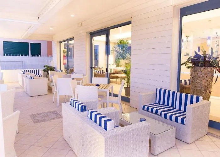 فندق Alexandra Bb & Brunch - Front - Healthy Xxl Breakfast & Brunch Until 12 30 3*