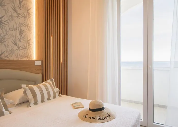 Hotell Alexandra Bb & Brunch - Front - Healthy Xxl Breakfast & Brunch Until 12 30