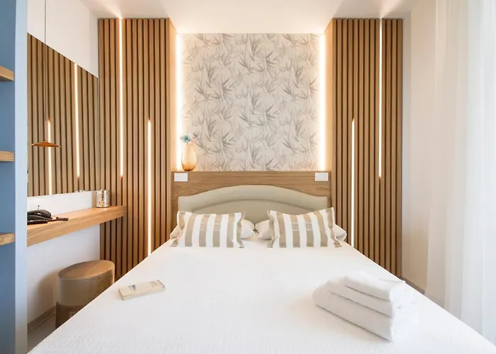 Hotell Alexandra Bb & Brunch - Front - Healthy Xxl Breakfast & Brunch Until 12 30